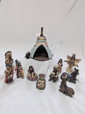 2003 WMG Vintage Native American Resin Christmas Nativity Set 12 Peices SEE
